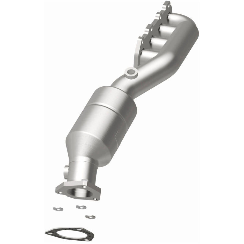 MagnaFlow Direct Fit Catalytic Converter 02-04 VW Passat 4.0L