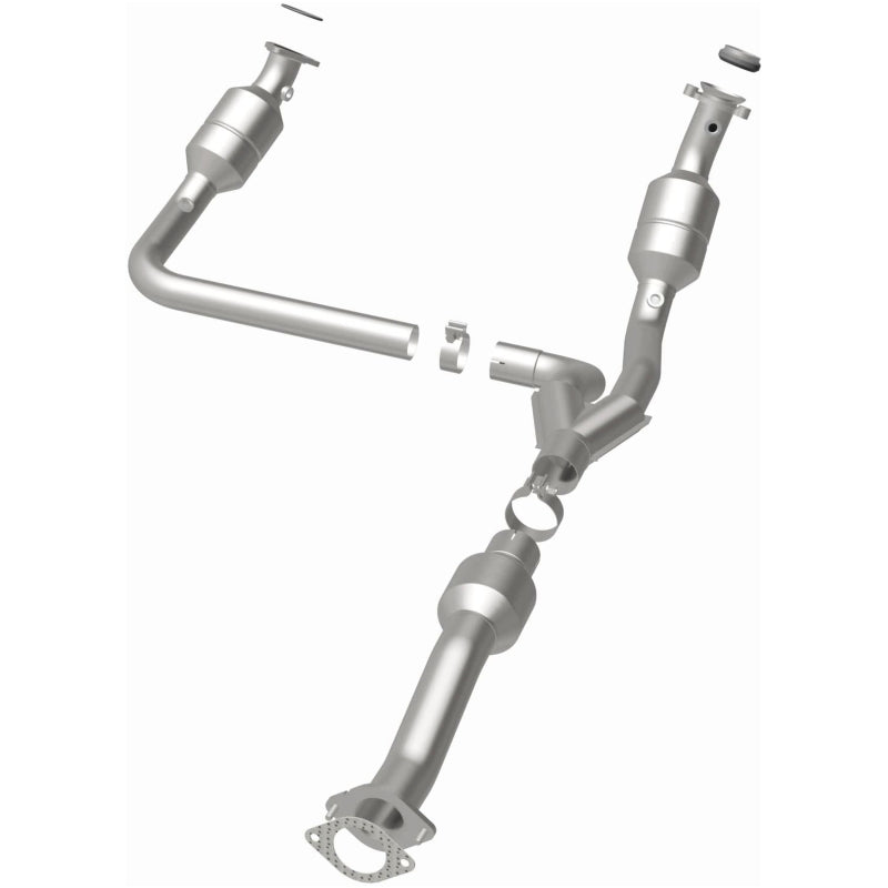 MagnaFlow Direct Fit Catalytic Converter 2011-2014 Express 1500 4.3L Underbody