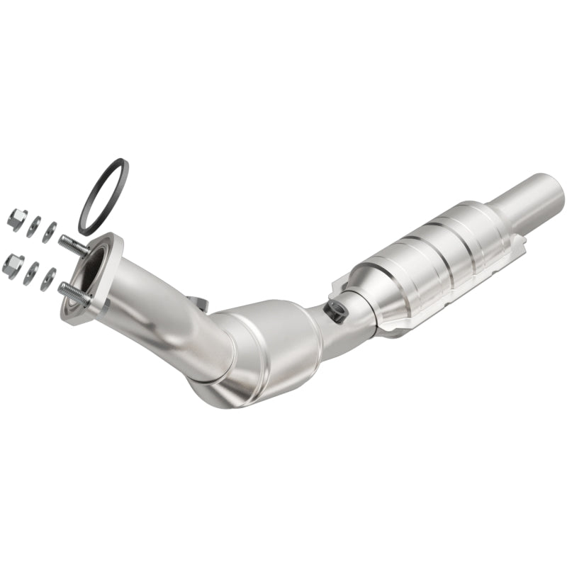 MagnaFlow Direct Fit Catalytic Converter 10-11 Chevrolet Camaro V6 3.6L