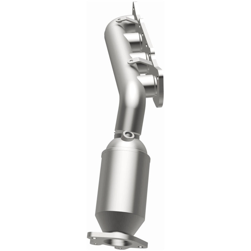 MagnaFlow Direct Fit Catalytic Converter 12-16 Hyundai Equus V8 5.0L Manifold
