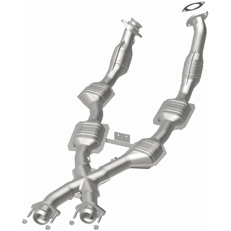 MagnaFlow Direct Fit Catalytic Converter 96-98 Mustang GT 4.6L 50S