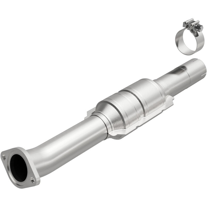 MagnaFlow Direct Fit Catalytic Converter 2010-2012 VENZA 2.7L Underbody