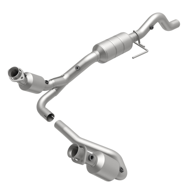 MagnaFlow Direct Fit Catalytic Converter 00-03 Durango 4WD 5.9L