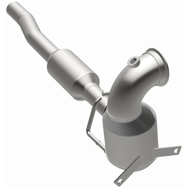MagnaFlow 16-18 Volkswagen Jetta L4 OEM Underbody Single Direct Fit Converter