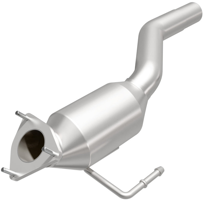 MagnaFlow Direct Fit Catalytic Converter 04-07 VW Touareg 4.2L Driver Side