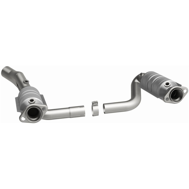MagnaFlow Direct Fit Catalytic Converter Raider 2006 8 4.7L