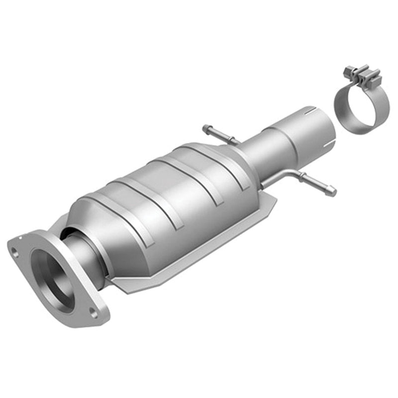 MagnaFlow Direct Fit Catalytic Converter 09-11 Chevy Malibu 3.6L