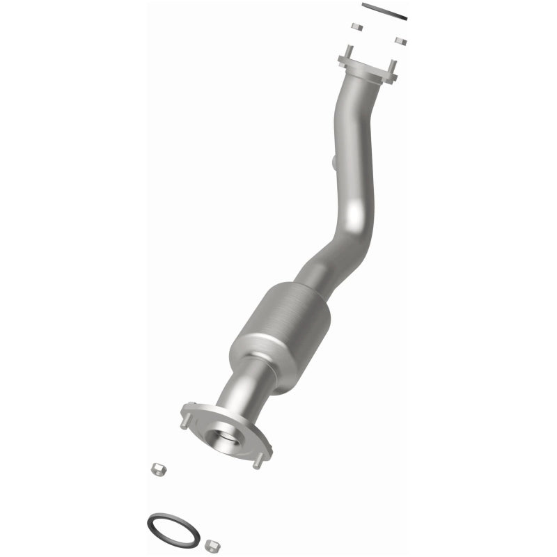 MagnaFlow Direct Fit Catalytic Converter 13-15 RAV4 2.5 Underbody