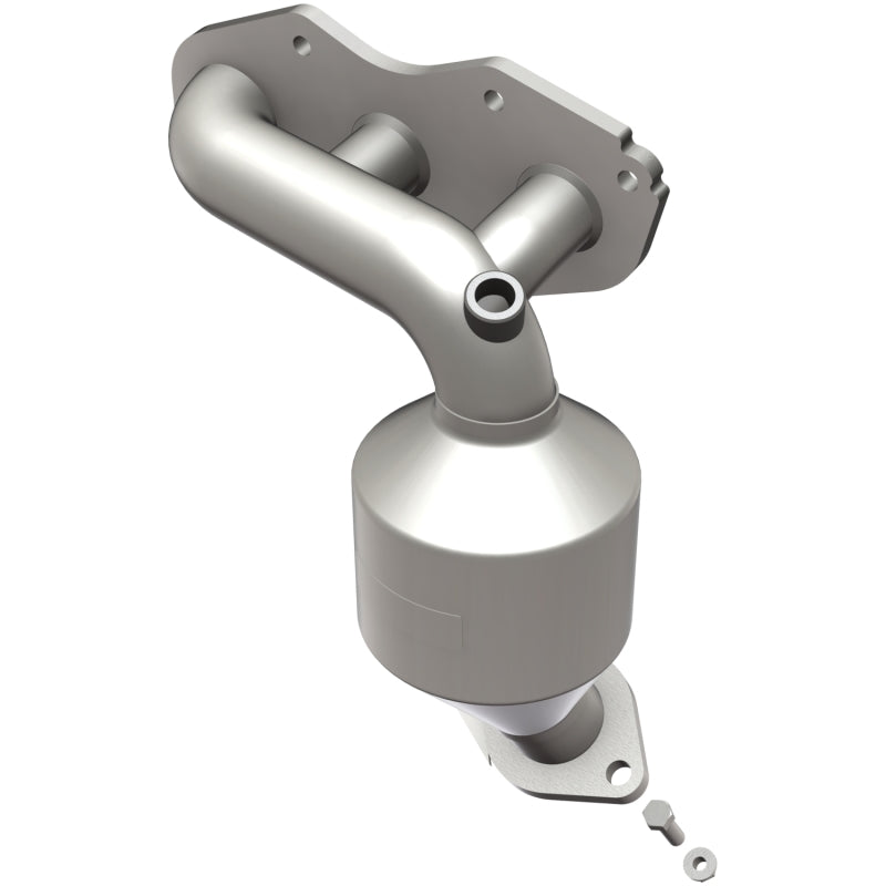 MagnaFlow Direct Fit Catalytic Converter 14-15 Toyota Highlander 3.5L Manifold