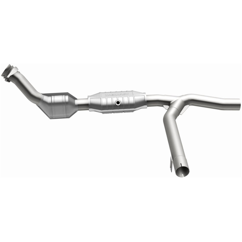 MagnaFlow Direct Fit Catalytic Converter 00-01 Ford F-150 4.6L 2wd