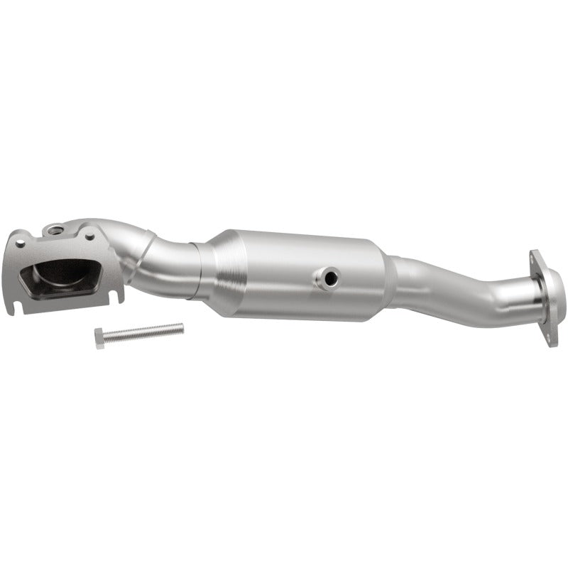 MagnaFlow Direct Fit Catalytic Converter 15-19 Ram 1500 3.6L OEM Grade Fed/EPA Compliant Manifold