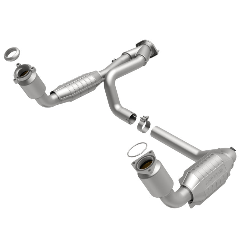 MagnaFlow Direct Fit Catalytic Converter 99-00 Chevy Pickups 4.3L